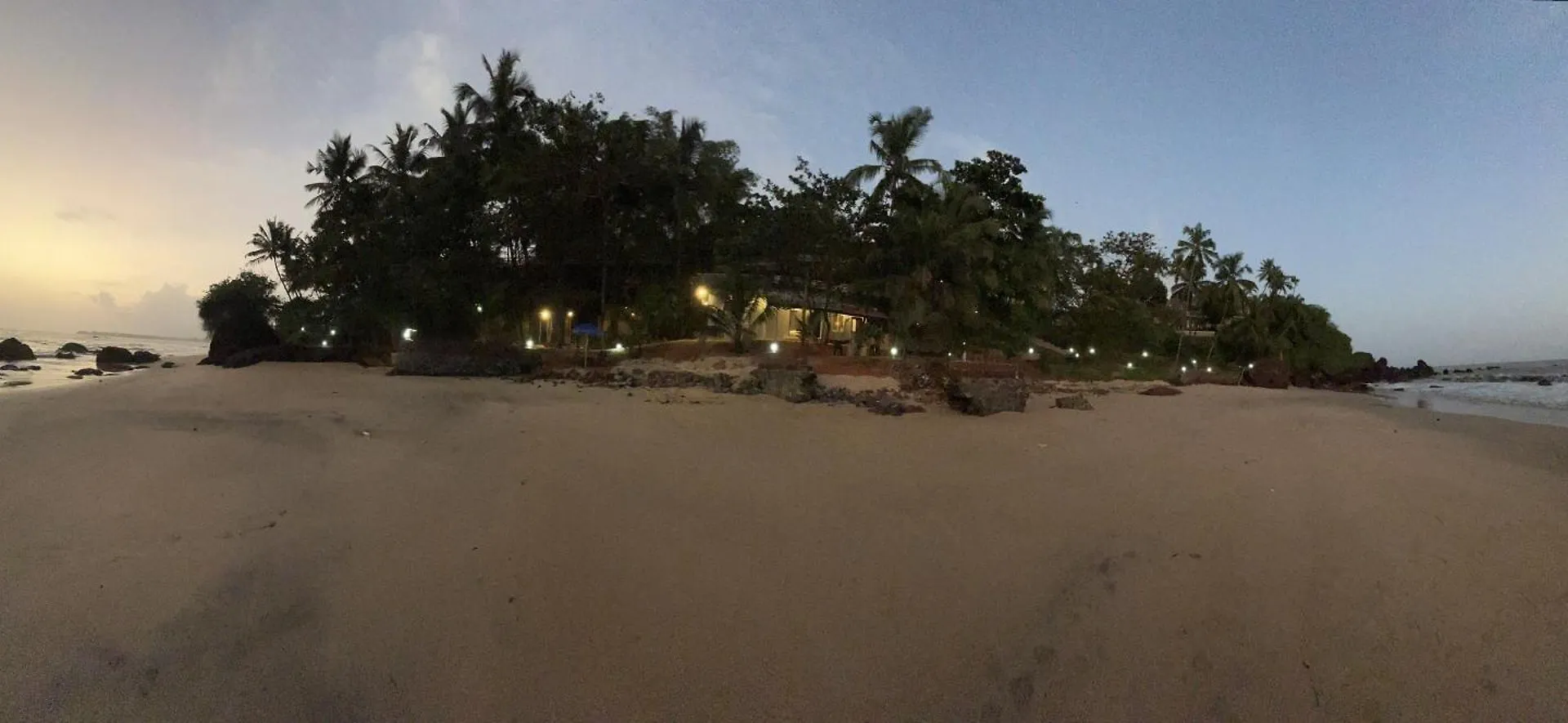 Rocks Beach House 坎努尔 0*,  印度